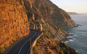 1920px-Chapmans_Peak_Drive_2
